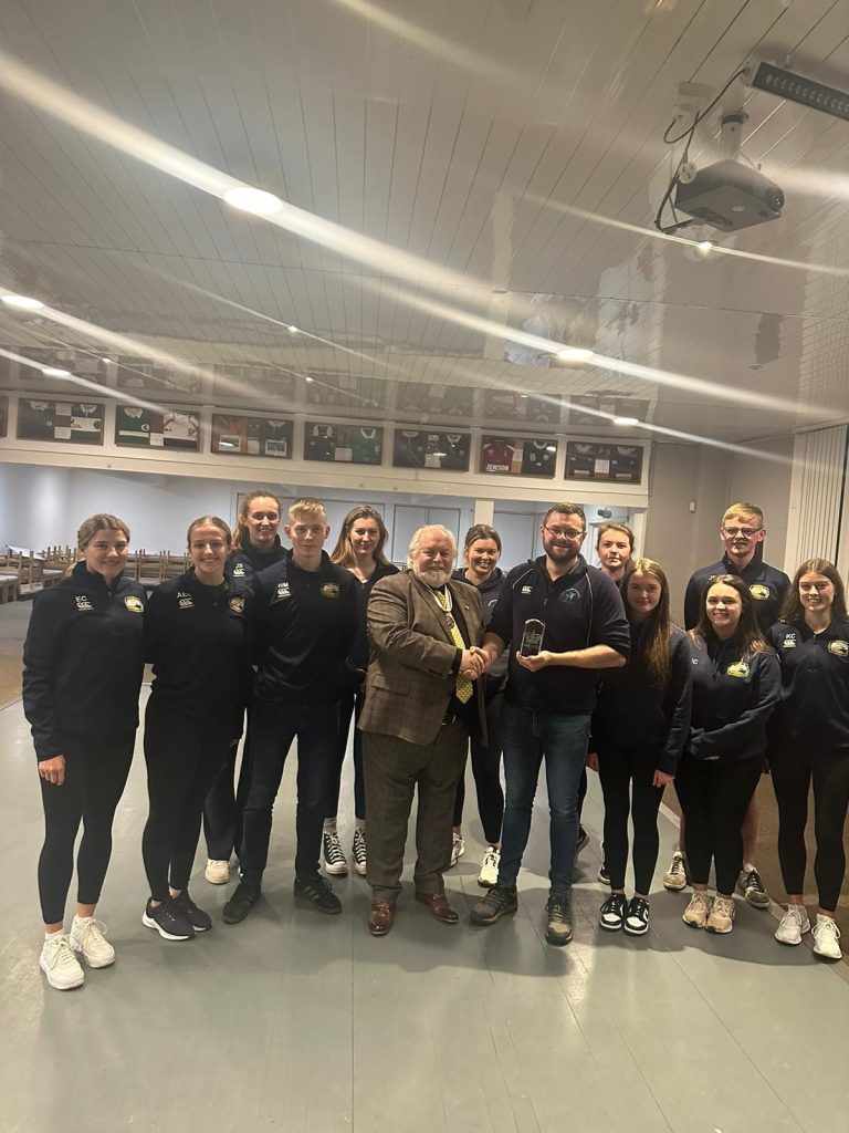 PRESENTATION OF QUEEN’S AWARD FOR VOLUNTARY SERVICE  TO EAST KILBRIDE AND DISTRICT YOUNG FARMERS