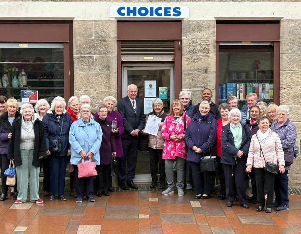 PRESENTATION OF KING’S AWARD FOR VOLUNTARY SERVICE (KAVS) TO CHOICES CARLUKE